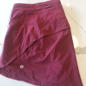 Lululemon size 10 long hotty hot